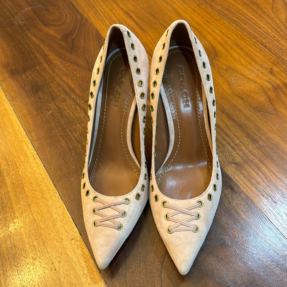 Light pink Size 8 Coach Pumps- High Heel Suede pointy toe - Picture 1 of 5